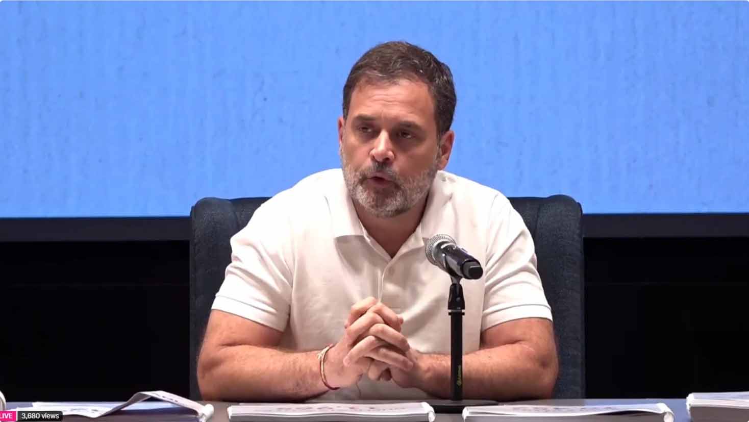 Rahul Gandhi ने बाढ़ प्रभावित कोलकाता में सामान्य स्थिति बहाल करने के लिए कार्रवाई की अपील की