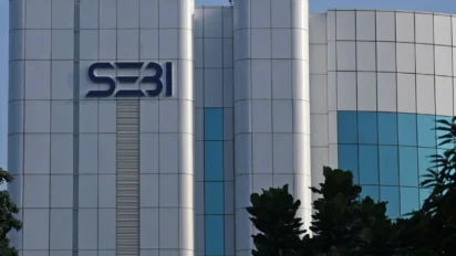 SEBI का बड़ा लक्ष्य: अगले 3–5 साल में दोगुने होंगे शेयर मार्केट निवेशक, चेयरमैन पांडेय का बयान