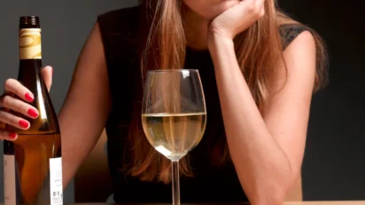 Alcohol Consumption: दुनिया में सबसे ज्यादा शराब कौन पीता है? जानिए भारत की स्थिति