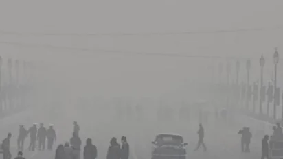 IMD Weather Alert: दिल्ली-एनसीआर में ठंड और घना कोहरा, मौसम बदलेगा