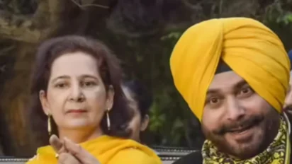 तुरंत प्रभाव से Navjot Kaur Sidhu कांग्रेस से निलंबित, ₹500 करोड़ वाले बयान पर मचा बवाल