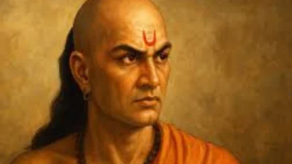 Chanakya Niti: बेटी को बनाए सुरक्षित और आत्म-निर्भर