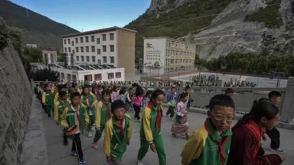 Tibet Classes विवाद: चीन में 10500 तिब्बती बच्चों का दाखिला
