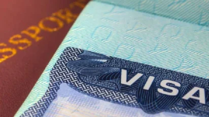 ब्रिटेन में E-Visa अनिवार्य: नई डिजिटल वीजा प्रणाली से भारतीय यात्रियों पर असर