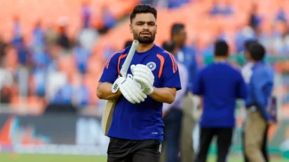 T20 world cup 2026:  भारत बनाम जिम्बाब्वे मैच से पहले घर लौटे रिंकू सिंह, परिवार में पैदा हुई ये आपातकालीन स्थिति
