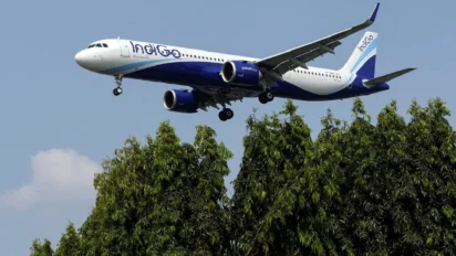 IndiGo Fuel Surcharge: 14 मार्च से फ्लाइट टिकट महंगे, घरेलू और अंतरराष्ट्रीय उड़ानों पर नया चार्ज