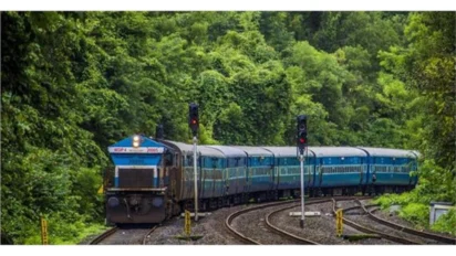 Indian Railways budget 2026: 7 हाई-स्पीड कॉरिडोर, कवच सुरक्षा
