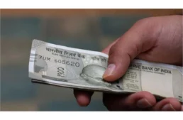 8th Pay Commission: कर्मचारियों की बेसिक सैलरी 69 हजार तक बढ़ने की संभावना