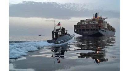ईरान की अमेरिका को चेतावनी, Hormuz में बढ़ा युद्ध खतरा