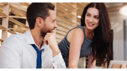 Office Romance बढ़ा: 60% कर्मचारियों ने माना सहकर्मी से रिश्ता